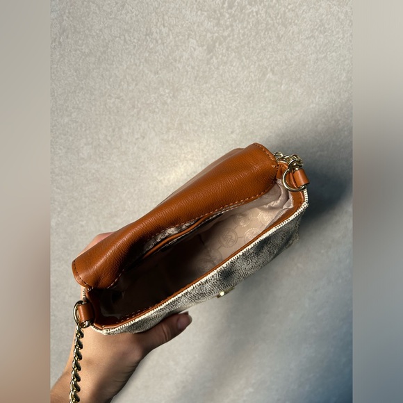 Michael Kors leather monogram mini crossbody - Picture 5 of 5